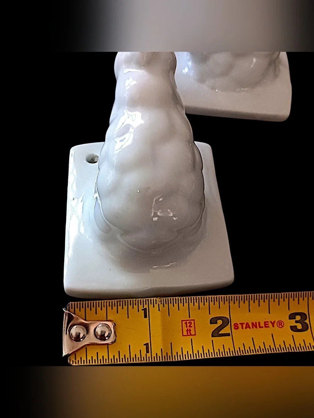 2 Vtg Rooster Wall Hooks Ceramic White Farmhouse Chicken Coat Hat Towel Rustic
